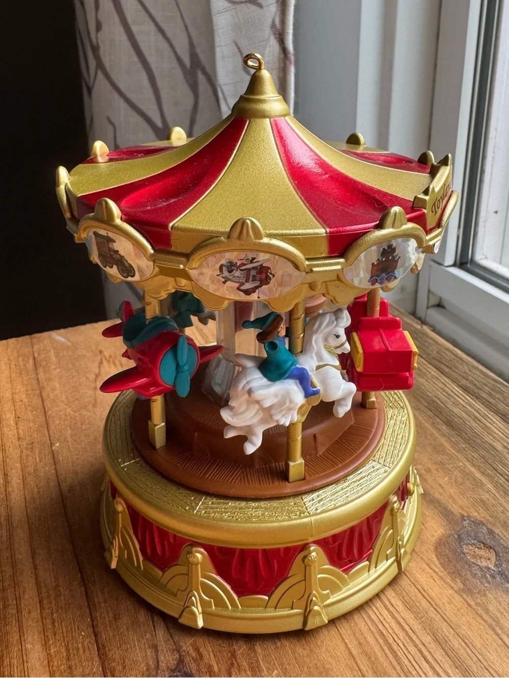 Hallmark Keepsake Toyland Traveler Carousel Ornament